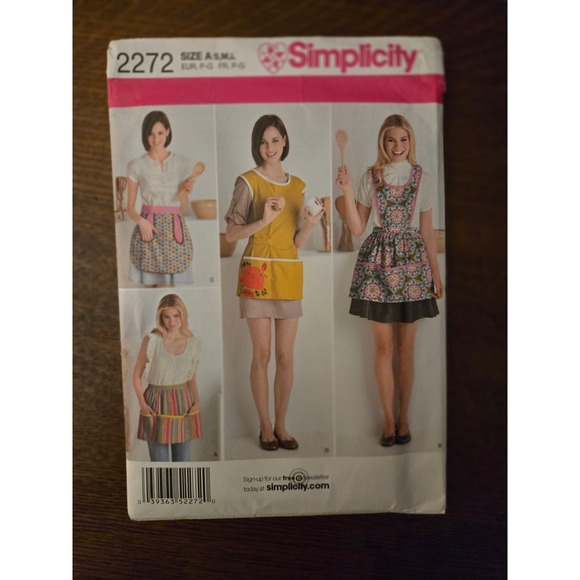 Simplicity Sewing Pattern 2272 Aprons Misses Size S-XL 17 Pieces Uncut - Picture 1 of 2